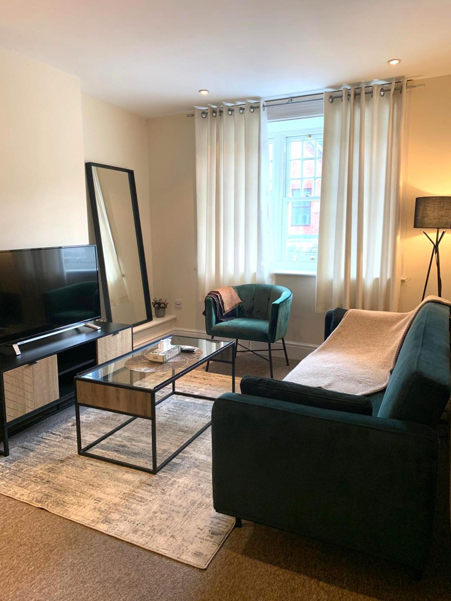 Entire Apartment Tonbridge Centre Bagian luar foto